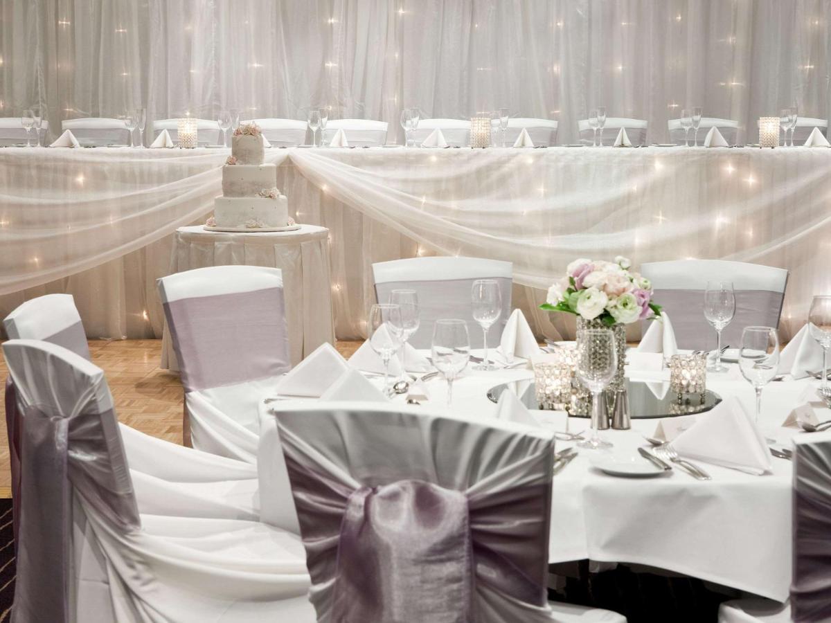 Pullman Sydney Hyde Park Hotel Ngoại thất bức ảnh A wedding reception